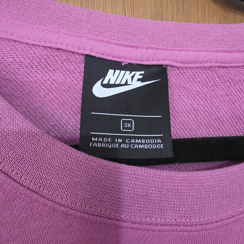 Nike Vibrant Pink Crewneck Cropped Sweatshirt